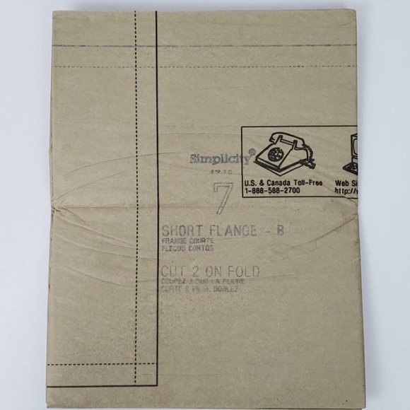 Simplicity Sewing Patterns for Dummies Fleece Blankets & More, One Size - Picture 8 of 9